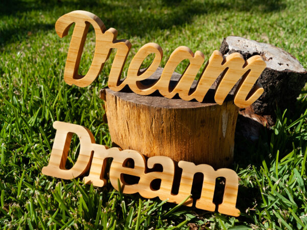 "Dream" em madeira de pinho