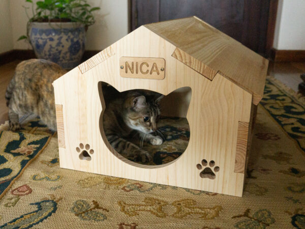 Casa para gato com nome personalizado - Image 2