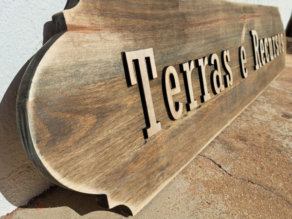 Placas personalizadas em madeira - Image 4