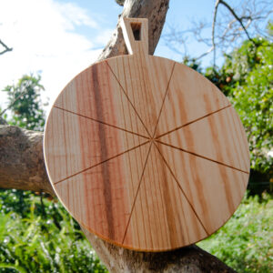 Tábua redonda em pinho