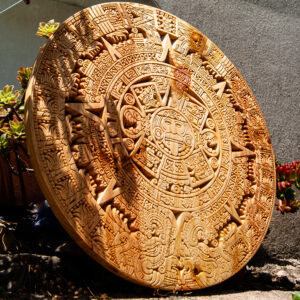 Calendário Azteca em madeira natural