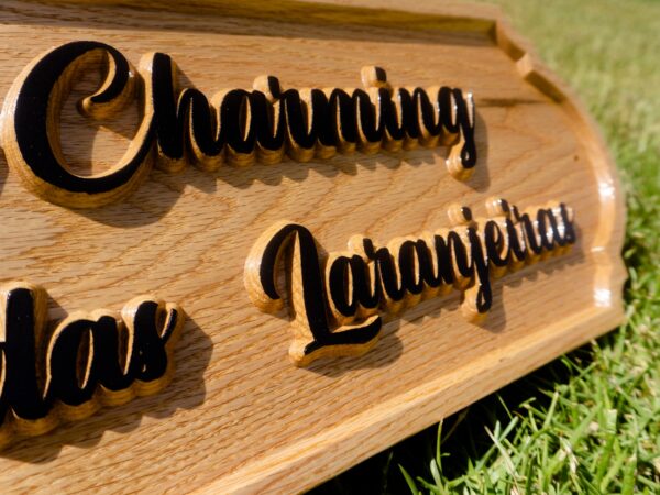 Placa personalizada em madeira de carvalho para exterior - Image 6